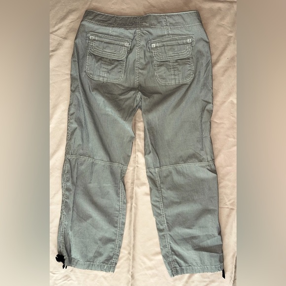 Gap black and white striped  capri pants size 2 - Picture 1 of 3